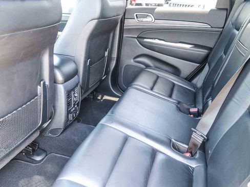 Used 2020 Jeep Grand Cherokee Limited RWD image 18