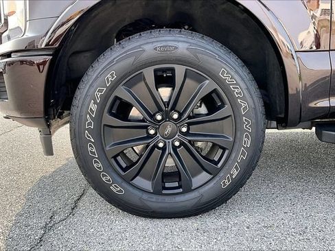 Used 2020 Ford F150 XLT w/ Equipment Group 302A Luxury AWD/4WD image 7