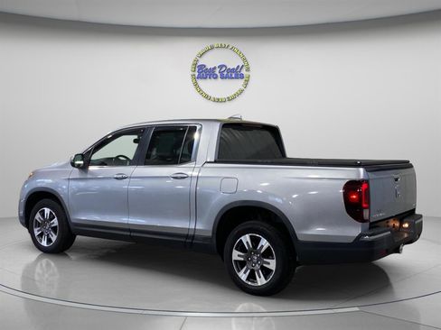 Used 2017 Honda Ridgeline RTL-T image 3