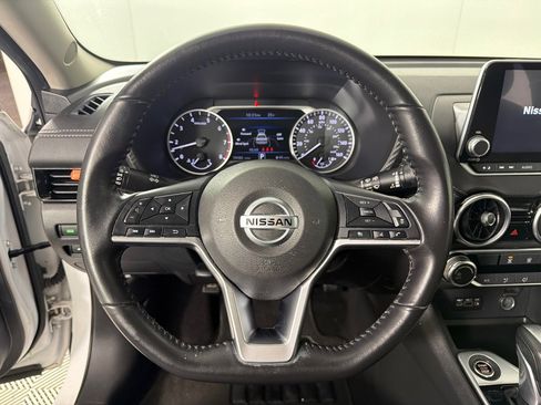 Used 2023 Nissan Sentra SV image 12