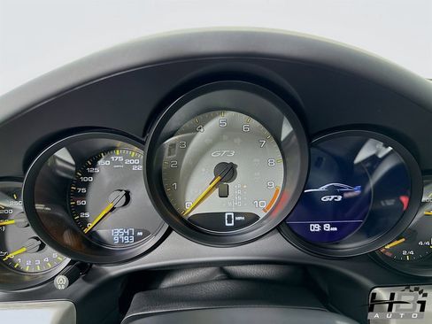 Used 2015 Porsche 911 GT3 RWD image 11