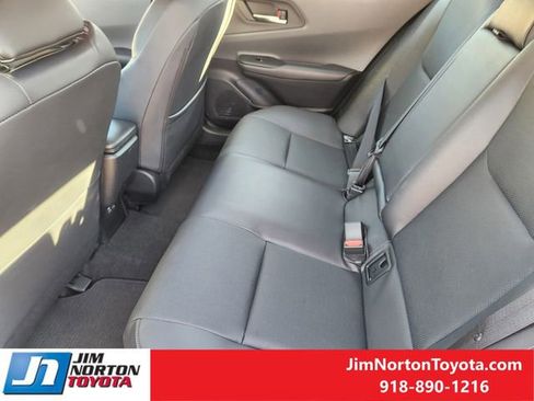 Used 2025 Toyota Prius Limited image 30