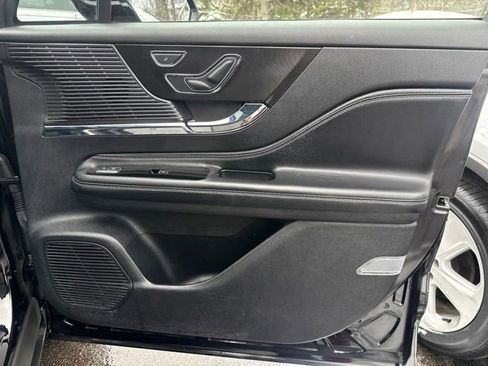 Certified 2022 Lincoln Corsair Reserve image 36