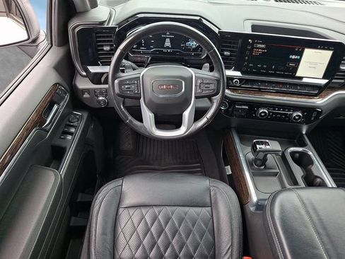 Used 2023 GMC Sierra 1500 Elevation w/ Preferred Package AWD/4WD image 11