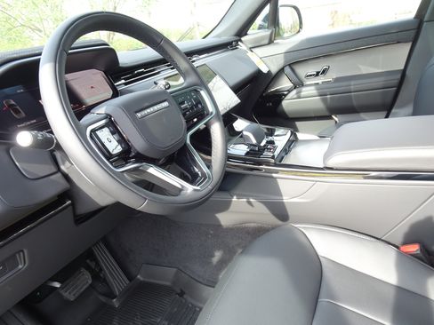 New 2026 Land Rover Range Rover Sport SE AWD/4WD image 18