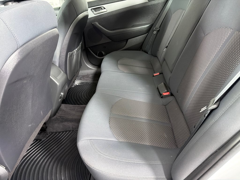 Used 2019 Hyundai Sonata SE w/ Cargo Package FWD image 18