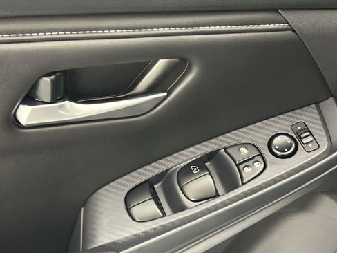 Certified 2025 Nissan Sentra SV FWD image 13