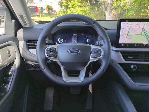 New 2026 Ford Explorer Active w/ Active Comfort Package RWD image 18