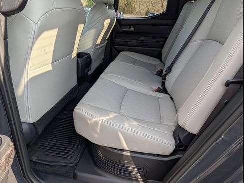 Used 2025 Toyota Tacoma Limited image 17