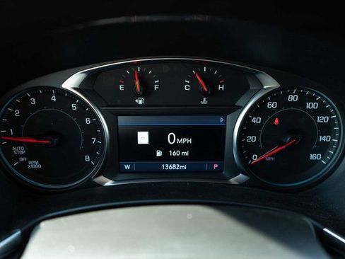 Used 2022 Chevrolet Equinox LT image 24