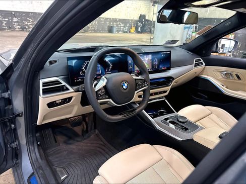 Used 2026 BMW 330i Sedan w/ Premium Package RWD image 16