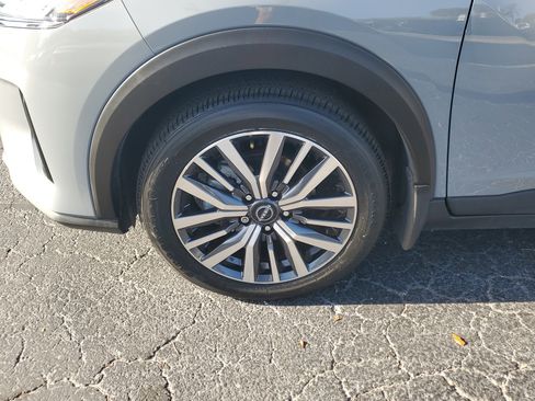 Certified 2023 Nissan Kicks SV image 4