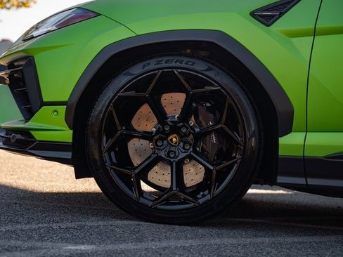 Used 2024 Lamborghini Urus Performante image 12