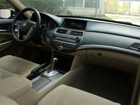Used 2012 Honda Accord LX image 22