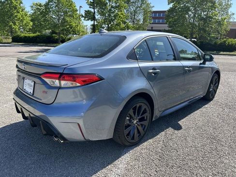 Used 2024 Toyota Corolla SE w/ SE Premium Package FWD image 7