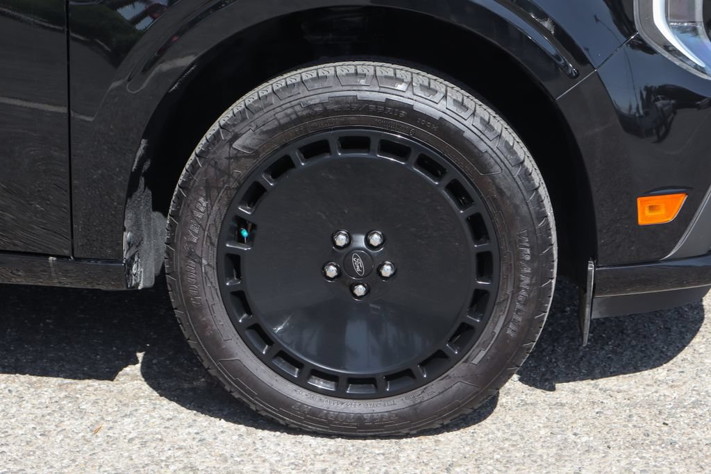 Used 2025 Ford Maverick Lobo AWD/4WD image 45