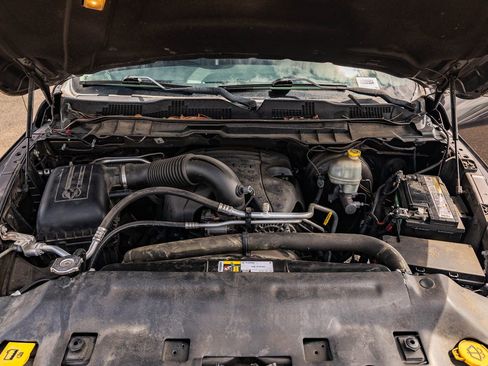 Used 2016 RAM 1500 Laramie RWD image 22