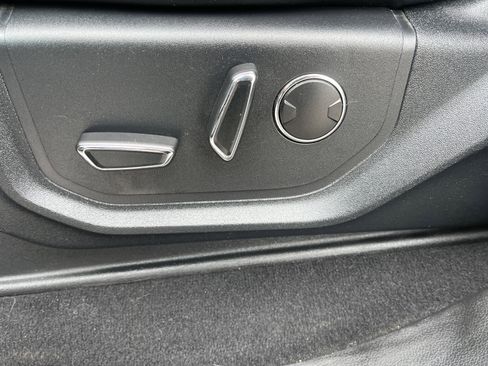 Used 2019 Ford F250 Lariat w/ Lariat Ultimate Package image 11