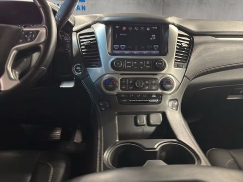 Used 2016 GMC Yukon XL SLT w/ Open Road Package AWD/4WD image 31
