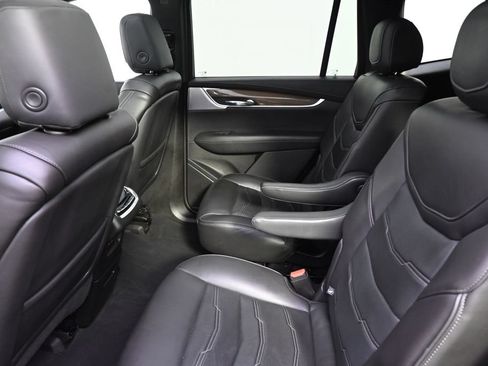 Used 2022 Cadillac XT6 Premium Luxury w/ Platinum Package AWD/4WD image 21