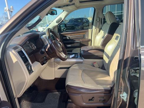 Used 2018 RAM 1500 Laramie Longhorn w/ Longhorn Southfork Package image 20