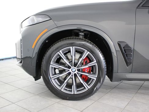 New 2026 BMW X5 xDrive40i w/ M Sport Package image 11