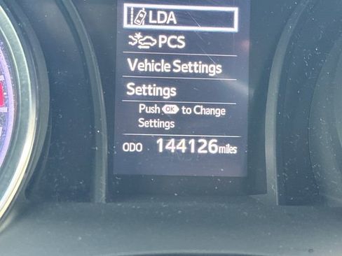 Used 2020 Toyota Camry SE FWD image 17