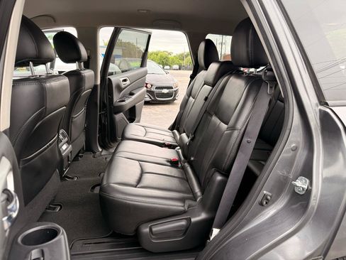 Used 2015 Nissan Pathfinder SL AWD/4WD image 14