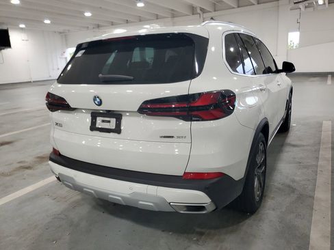 Used 2024 BMW X5 sDrive40i image 3