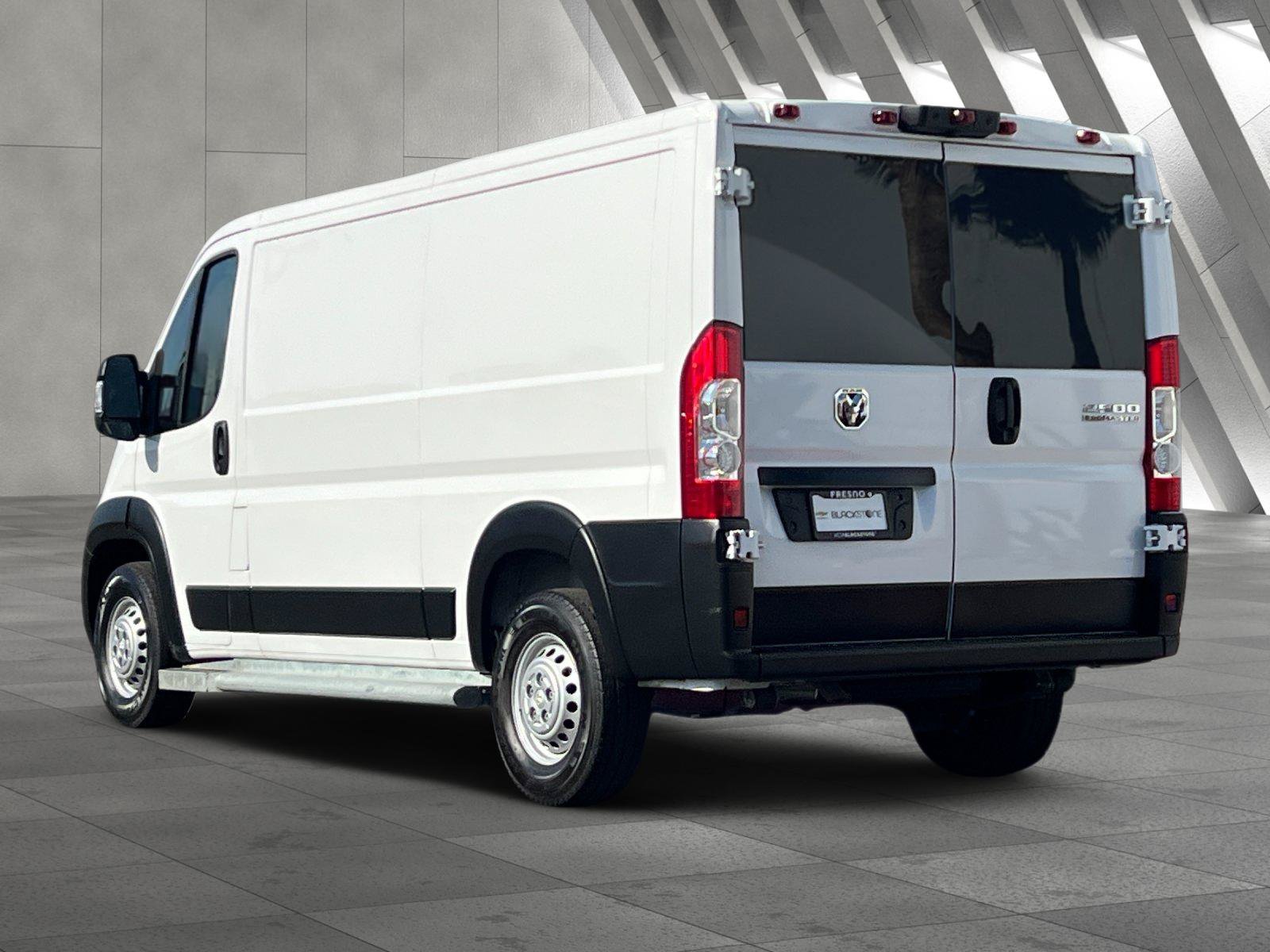 Used 2025 RAM ProMaster 2500 w/ U-Haul Equipment Group FWD image 6