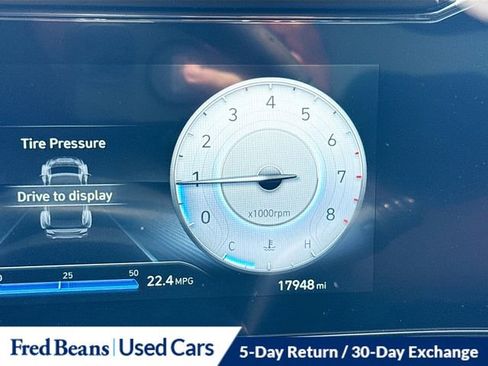 Used 2023 Hyundai Elantra Limited FWD image 15