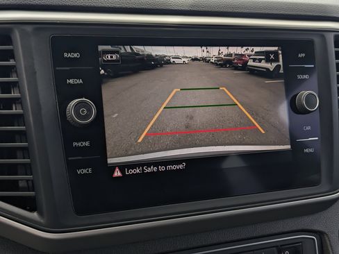 Used 2021 Volkswagen Atlas Cross Sport SE w/ Luggage Net & Mats Package FWD image 11