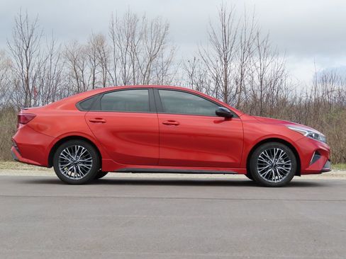 Certified 2024 Kia Forte GT-Line FWD image 2