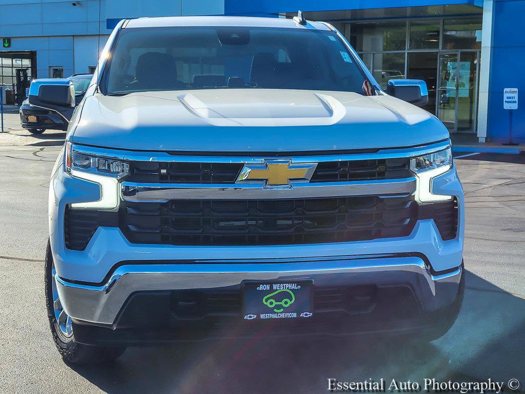Used 2024 Chevrolet Silverado 1500 LT AWD/4WD image 5