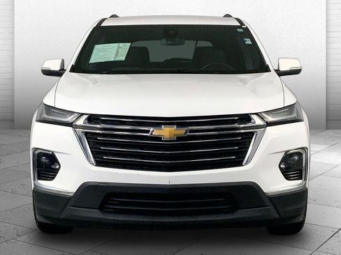 Used 2023 Chevrolet Traverse LT w/ LPO, Floor Liner Package AWD/4WD image 2