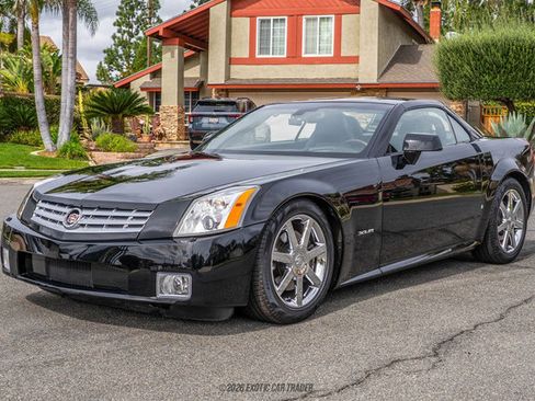 Used 2006 Cadillac XLR image 21