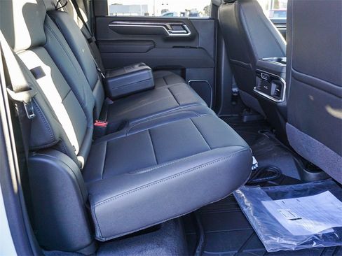 New 2026 Chevrolet Silverado 3500 LTZ w/ LTZ Premium Package image 13