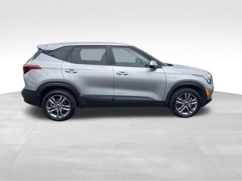 Certified 2023 Kia Seltos LX AWD/4WD image 9