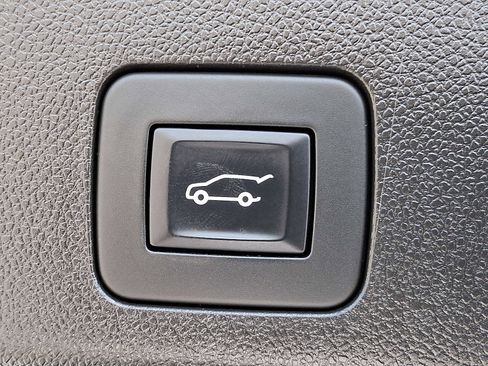 Certified 2023 Buick Encore GX Essence w/ Experience Buick Package image 29