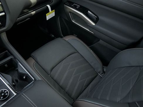 New 2025 Nissan Pathfinder Platinum image 27