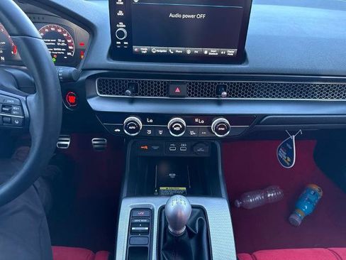 Used 2025 Honda Civic Type R image 8