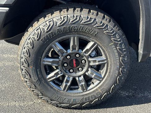 New 2026 GMC Sierra 1500 AT4X AWD/4WD image 12
