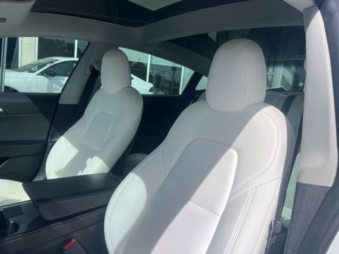 Used 2021 Tesla Model 3 Performance image 13