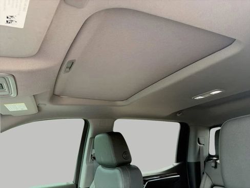 Used 2025 Chevrolet Silverado 1500 LTZ AWD/4WD image 19