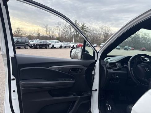 Used 2023 Honda Passport TrailSport image 24