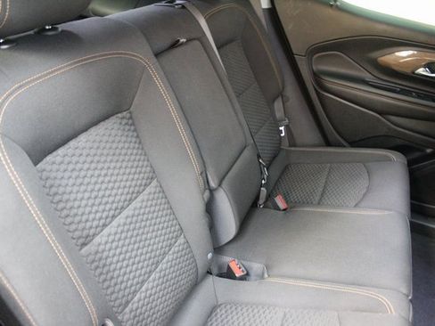 Used 2021 GMC Terrain SLE image 8