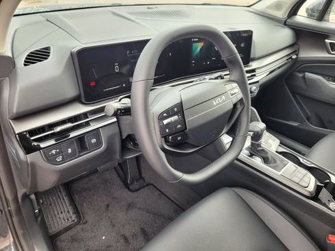 New 2026 Kia Sportage EX FWD image 9