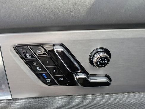 New 2026 Cadillac Vistiq Premium Luxury w/ LPO, Floor Liner Package image 21