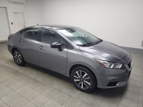 Used 2021 Nissan Versa SV FWD image 11