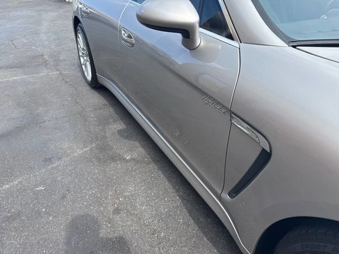 Used 2012 Porsche Panamera S RWD image 12